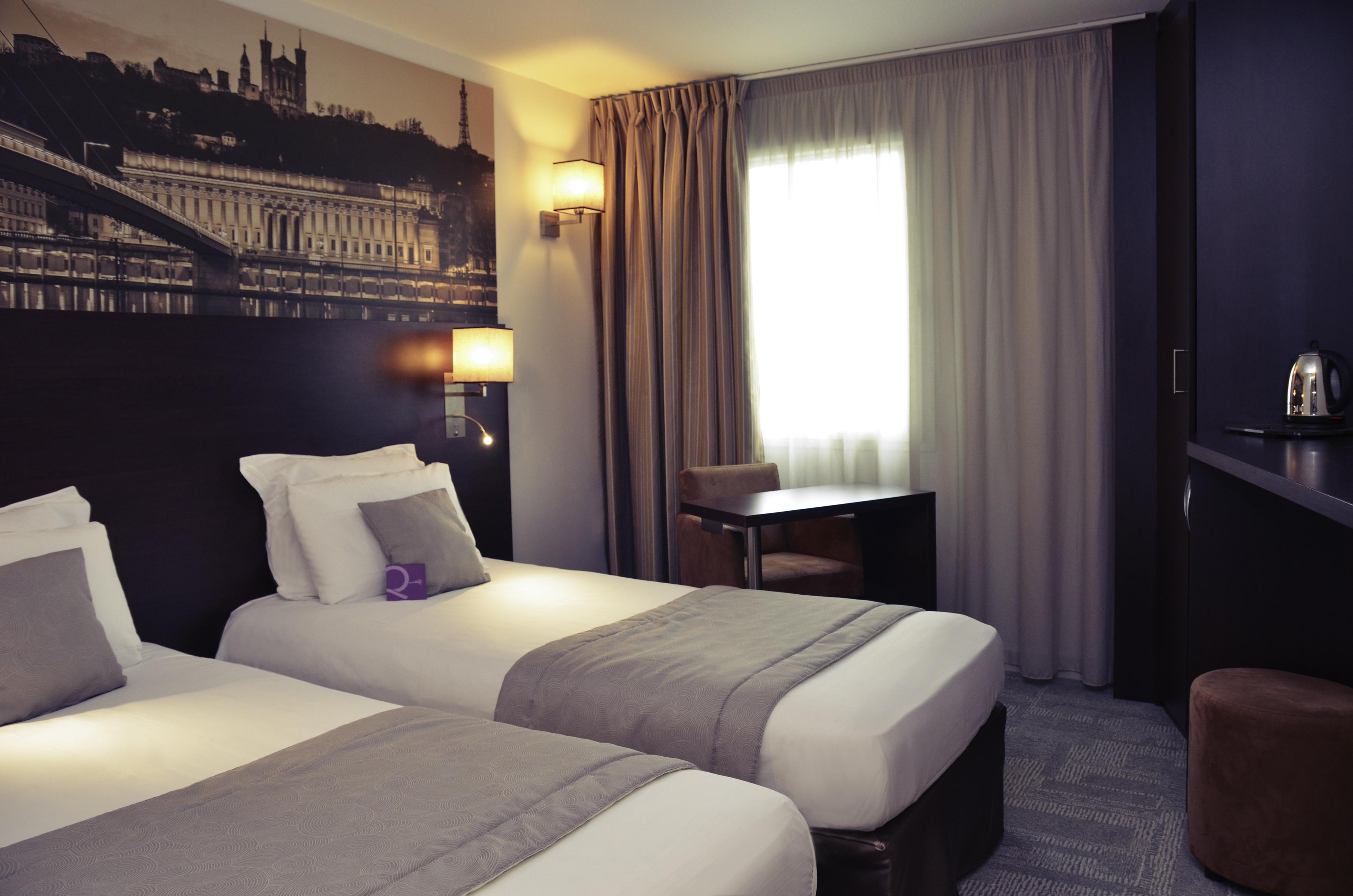 Mercure Lyon Est Chaponnay Exterior photo
