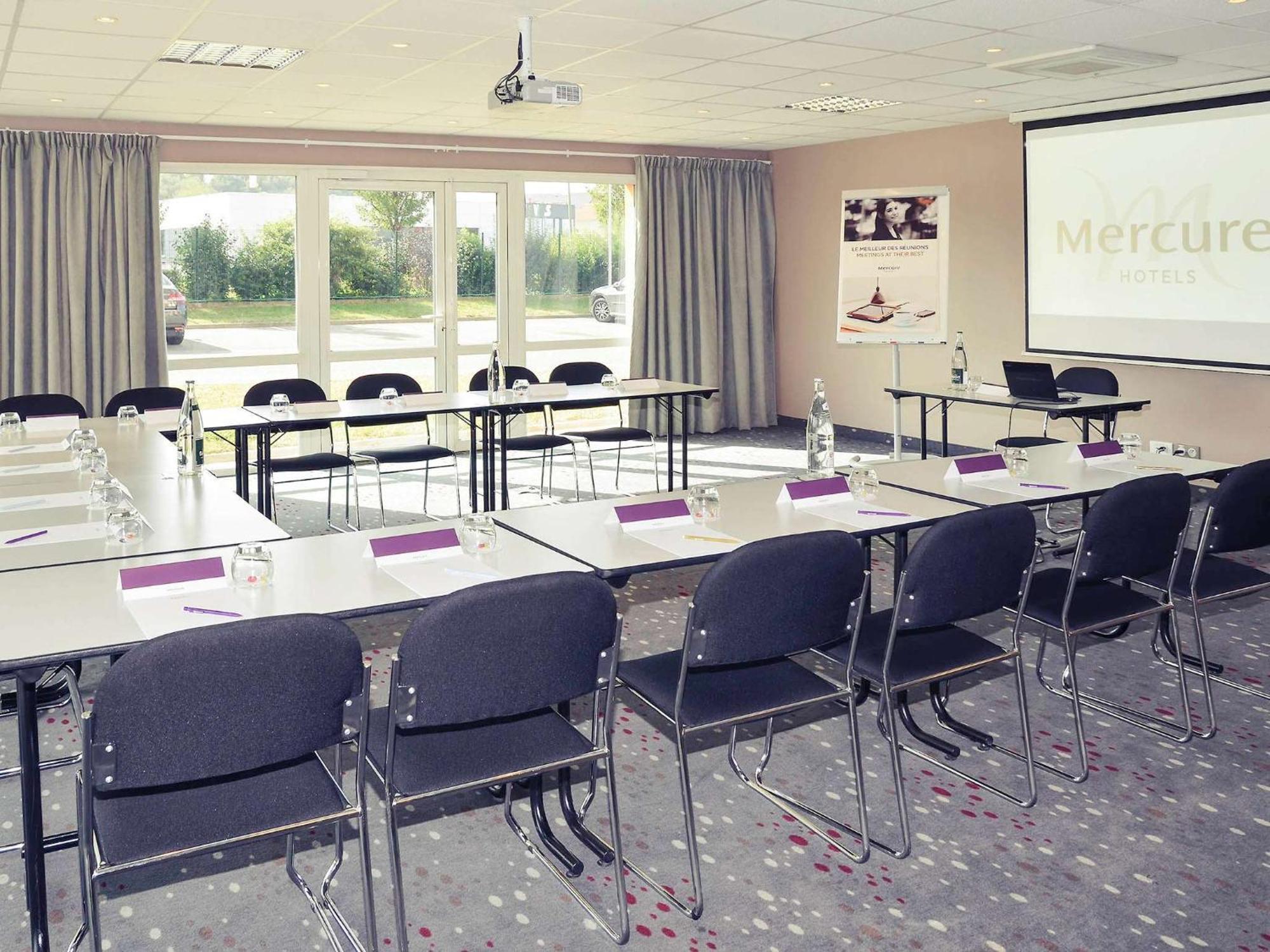 Mercure Lyon Est Chaponnay Exterior photo